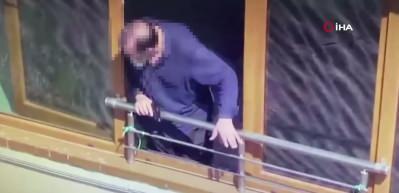 Maltepe&rsquo;de dehşet sa&ccedil;an silahlı saldırganın g&ouml;zaltına alındığı anlar kamerada