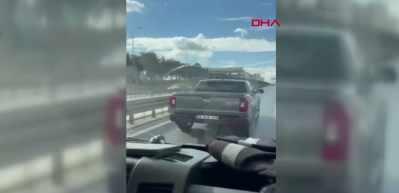 Ambulansa yol vermeyen s&uuml;r&uuml;c&uuml;ye 46 bin TL ceza: Ehliyeti ve arabası da gitti