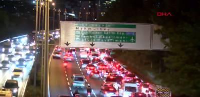 İstanbul'da trafik yoğunluğu y&uuml;zde 89'a ulaştı