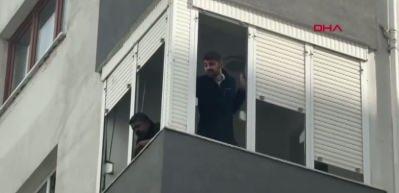Kadık&ouml;y'de 8 katlı binada yangın; mahsur kalanlar var