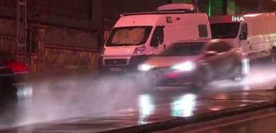 Sağanak yağış geri d&ouml;n&uuml;yor! Megakentte g&ouml;k g&uuml;r&uuml;lt&uuml;l&uuml; yağış alarmı verildi