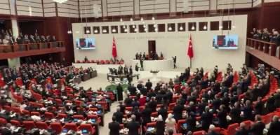 TBMM&rsquo;de dikkat &ccedil;eken an: Erdoğan salona girdiğinde CHP ve Yeni Partililer ayağa kalkmadı