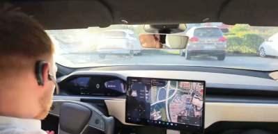 Tesla'da 286 km hıza ulaşan s&uuml;r&uuml;c&uuml; dehşeti yaşadı! Ara&ccedil; hurdaya d&ouml;nd&uuml;