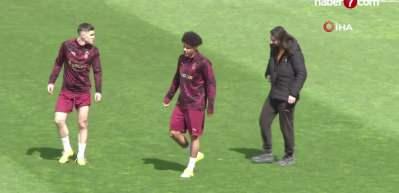 Galatasaray&rsquo;ın yıldızı Gabriel Sara i&ccedil;in İngiliz takibi kızışıyor