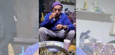 Ağır işiten dedesine &ldquo;Palamut mu, istavrit mi?&rdquo; diye sordu! Cevabı bir t&uuml;rl&uuml; alamadı