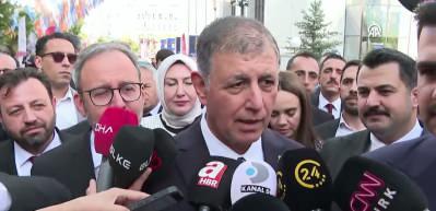 AK Parti İzmir B&uuml;y&uuml;kşehir Başkanı İzmir i&ccedil;in m&uuml;jdeleri a&ccedil;ıkladı