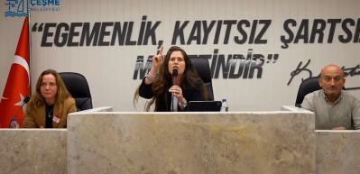 Lal Denizli ile CHP il&ccedil;e başkanı arasında tartışma: Ay senin ağzını yerim, haydi g&uuml;zelim