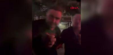 &Uuml;mraniye&rsquo;de trafikte tartıştığı kadın s&uuml;r&uuml;c&uuml;n&uuml;n aracının camını yumrukladı