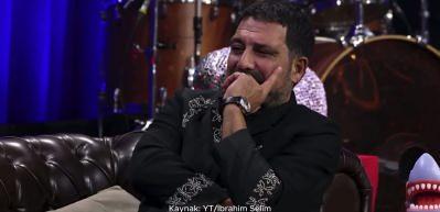 B&uuml;lent İnal&rsquo;ın set alışkanlığı şaşırttı! Duyanlar kahkahaya boğuldu