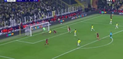 &Ccedil;ek basını Fenerbah&ccedil;e&rsquo;yi manşetlere taşıdı! &ldquo;T&uuml;rkiye'de altın puan&rdquo;