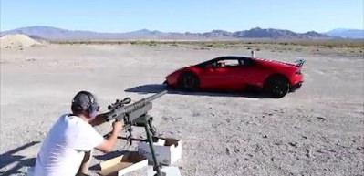 20 mm'lik mermiyi Lamborghini'nin camından...