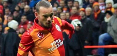 Erciyes rekt&ouml;r&uuml;n&uuml;n 'Sneijder' isyanı
