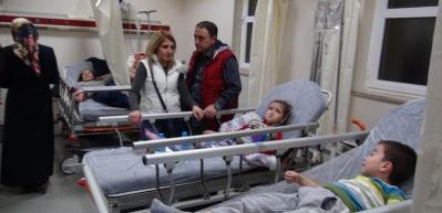 23 kişi yedikleri pastadan zehirlendi