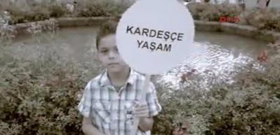  27 sanat&ccedil;ıdan 6 dilde 'Kardeşlik' şarkısı