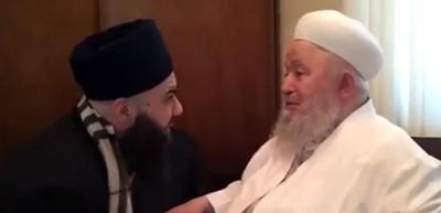 C&uuml;bbeli Ahmet, Mahmut Efendi'yi ağlattı