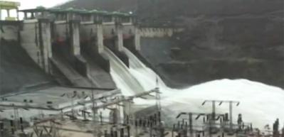 Tiran'da sel felaketi: 17 &ouml;l&uuml;, 39 kayıp