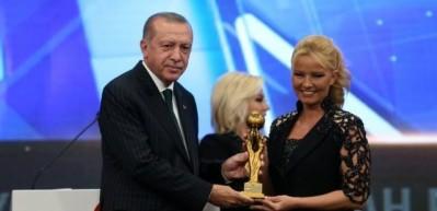 3 Eyl&uuml;l'&uuml;n &ouml;ne &ccedil;ıkan magazin haberleri