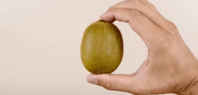 3 saniyede kivi ve mango soymak
