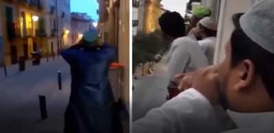 500 Yıllık Ezan hasreti bitti! Balkonlara ve pencelere koşup eşlik ettiler  (25 Mart Bi Acayip Haberler)