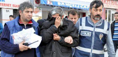 Cennet vaadiyle dolandıran baba-oğul yakalandı