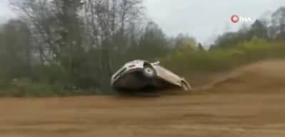 Rus rallisinde 6 ara&ccedil; aynı noktaya u&ccedil;tu