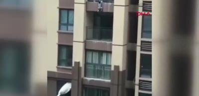 6. kattan d&uuml;şen &ccedil;ocuğun mucize kurtuluşu