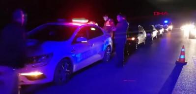 Kamyonet TIR'a arkadan &ccedil;arptı: 1 &ouml;l&uuml;, 2 ağır yaralı