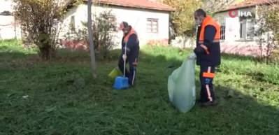 80 saatlik kısıtlamada 65 yaş &uuml;st&uuml; vatandaşların bah&ccedil;elerinin bakımı yapıldı