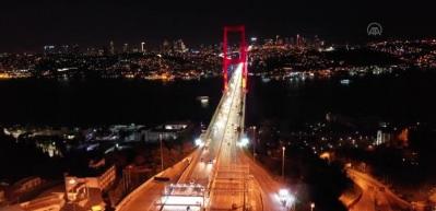 80 saatlik sokağa &ccedil;ıkma kısıtlaması başladı