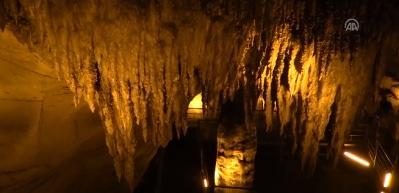 8 bin yıllık İncirliin'e turist akını