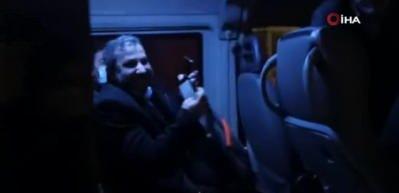 Sosyal mesafeye uymadan İETT şof&ouml;rlerini taşıyan servis s&uuml;r&uuml;c&uuml;s&uuml;ne ceza