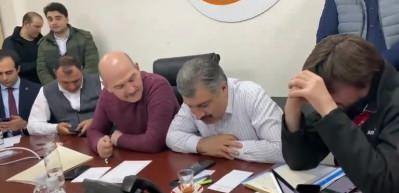 Sağlık Bakanı Koca a&ccedil;ıkladı! N&uuml;ket K&uuml;&ccedil;&uuml;kel Ezberci'den Elazığ'a okul s&ouml;z&uuml;