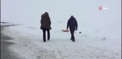 Kış g&uuml;n&uuml;nde i&ccedil;leri ısıtan, insanlık &ouml;lmemiş dedirten davranış