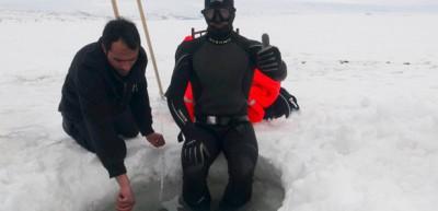 Buz altında tek nefesle d&uuml;nya rekoru kıracak