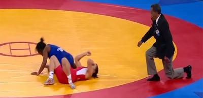 Londra'da Elif Jale Yeşilırmak tuş oldu