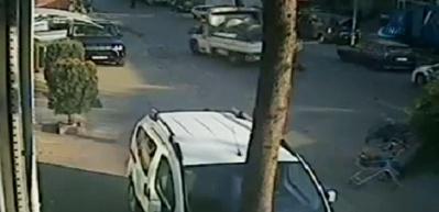 K&uuml;&ccedil;&uuml;k &ccedil;ocuğun feci &ouml;l&uuml;m&uuml; kamerada