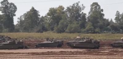 AA g&ouml;r&uuml;nt&uuml;ledi! İşte İsrail ordusunun Gazze sınırındaki yığınağı