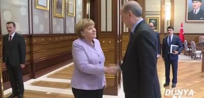 AB ile T&uuml;rkiye arasındaki M&uuml;lteci Anlaşmasını kim bozdu?