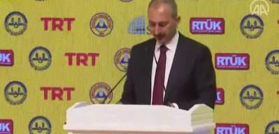 Adalet Bakanı G&uuml;l'den 'nefret su&ccedil;u' a&ccedil;ıklaması