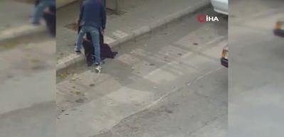 Adam mısın sen! Sokak ortasında kadına şiddet kamerada...