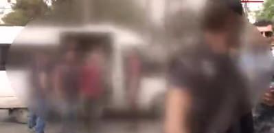 Adana'da yol kesip hara&ccedil; alan PKK'lılar yakalandı