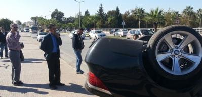 Adanalı baba yaralanan oğluna değil arabaya &uuml;z&uuml;ld&uuml;