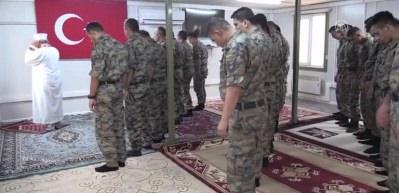 Afrin sınırında Mehmet&ccedil;ik bayramı b&ouml;yle karşıladı