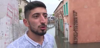 Ahi &Ccedil;elebi Camisi'ni su bastı 