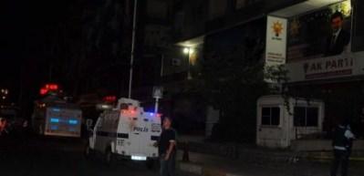 AK Parti İl Başkanlığı'na bombalı saldırı
