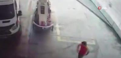 Akaryakıt istasyonunda dehşet anları kamerada
