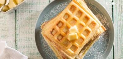 Ak&ccedil;aağa&ccedil; şuruplu waffle tarifi