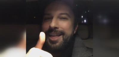 Alb&uuml;m&uuml;yle Tarkan'ı mest etti