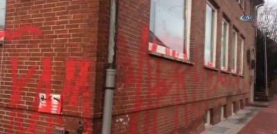 Almanya&rsquo;da camiye hain saldırı