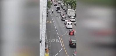 Almanya&rsquo;da CHP&rsquo;ye polis eskortlu se&ccedil;im propagandası